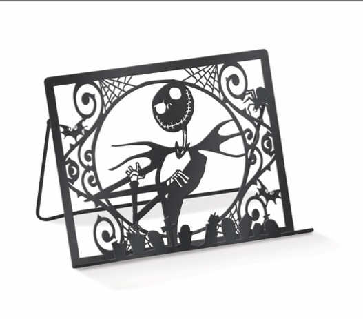 Panini Comics consiglia tre idee regalo ispirate al film di culto “Nightmare Before Christmas”